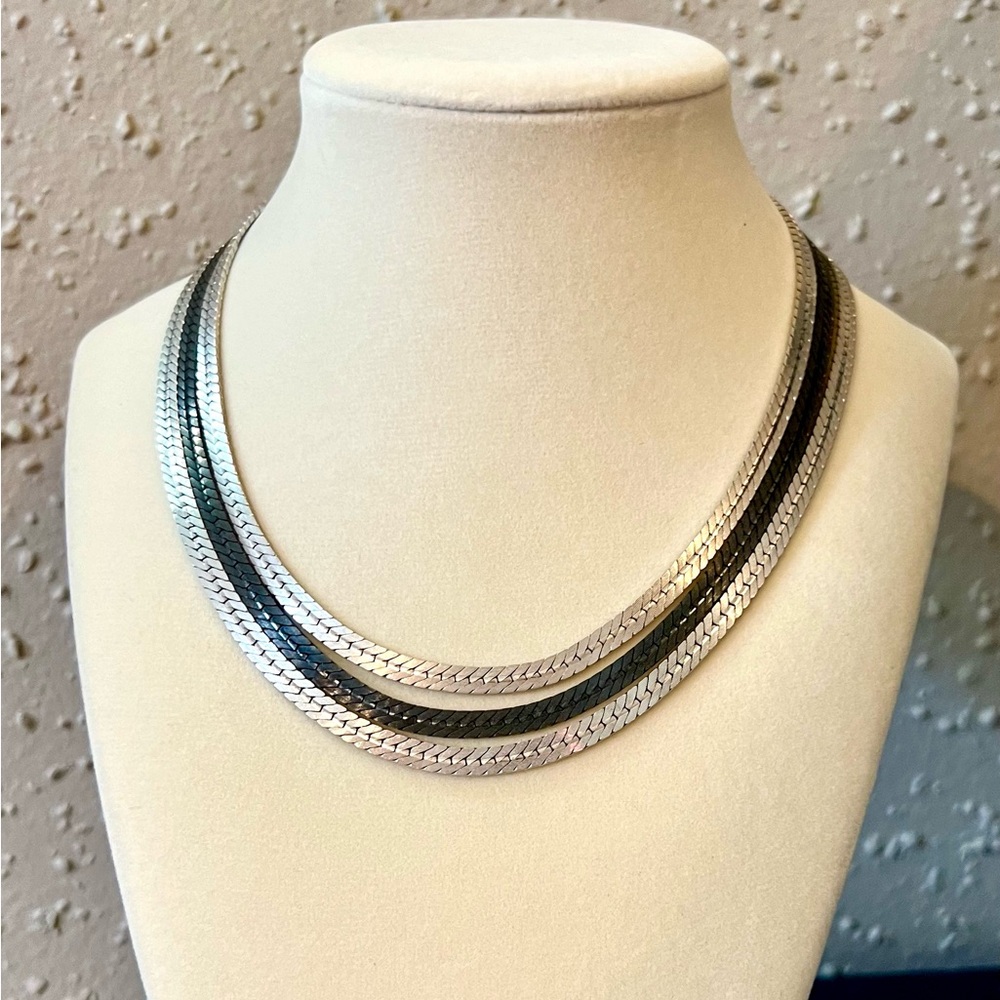 Vintage Sarah Coventry silver and black onyx necklace